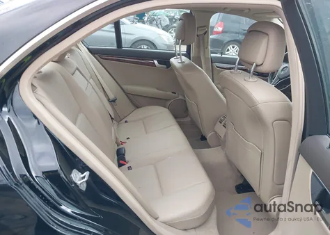 2012 Mercedes-Benz C 300 Sport 4Matic из США, поврежденный, VIN WDDGF8BB9CR195371